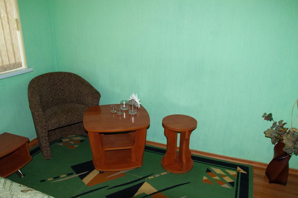 Hotel 7 Zirok Melitopolʼ Værelse billede